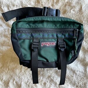 Vintage 1996’s JANSPORT Hiking Bag side water bottle compartments. Forest Green